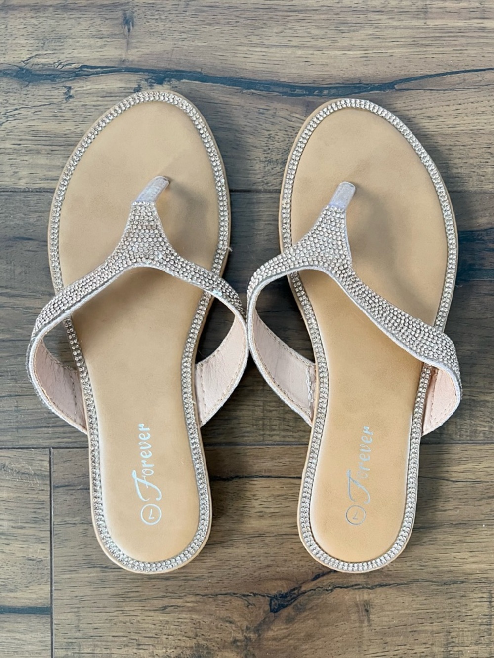 NWT Forever Rose Gold Rhinestone Thong Sandals - Size 7